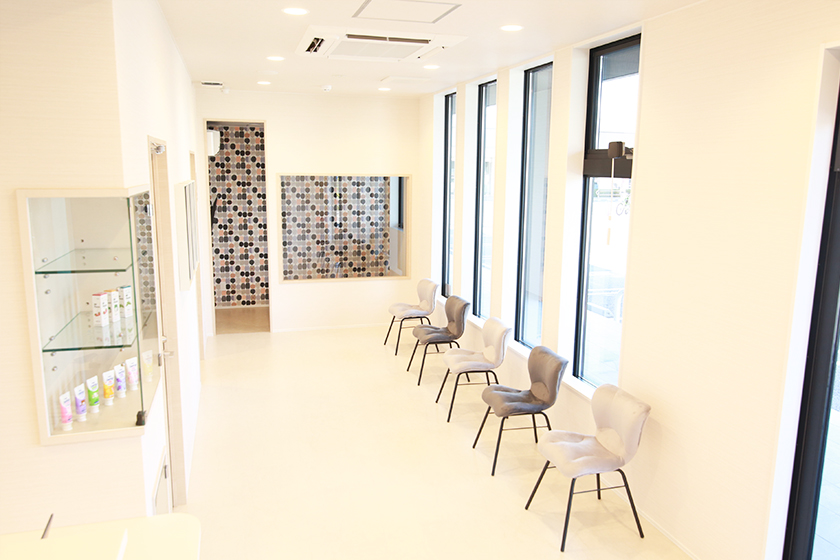 院内紹介_02 待合室